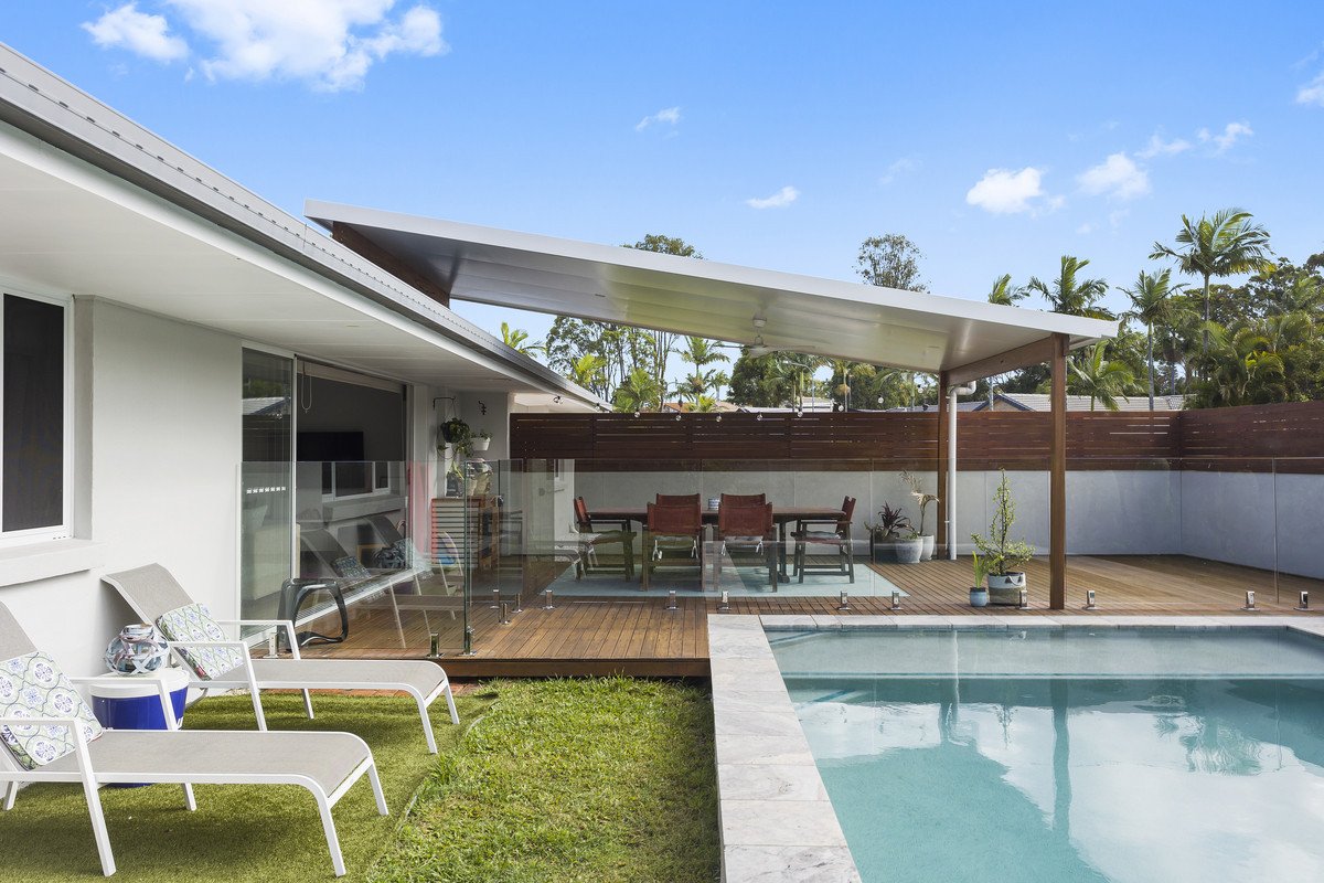 2 Whipbird Court Burleigh Waters 15