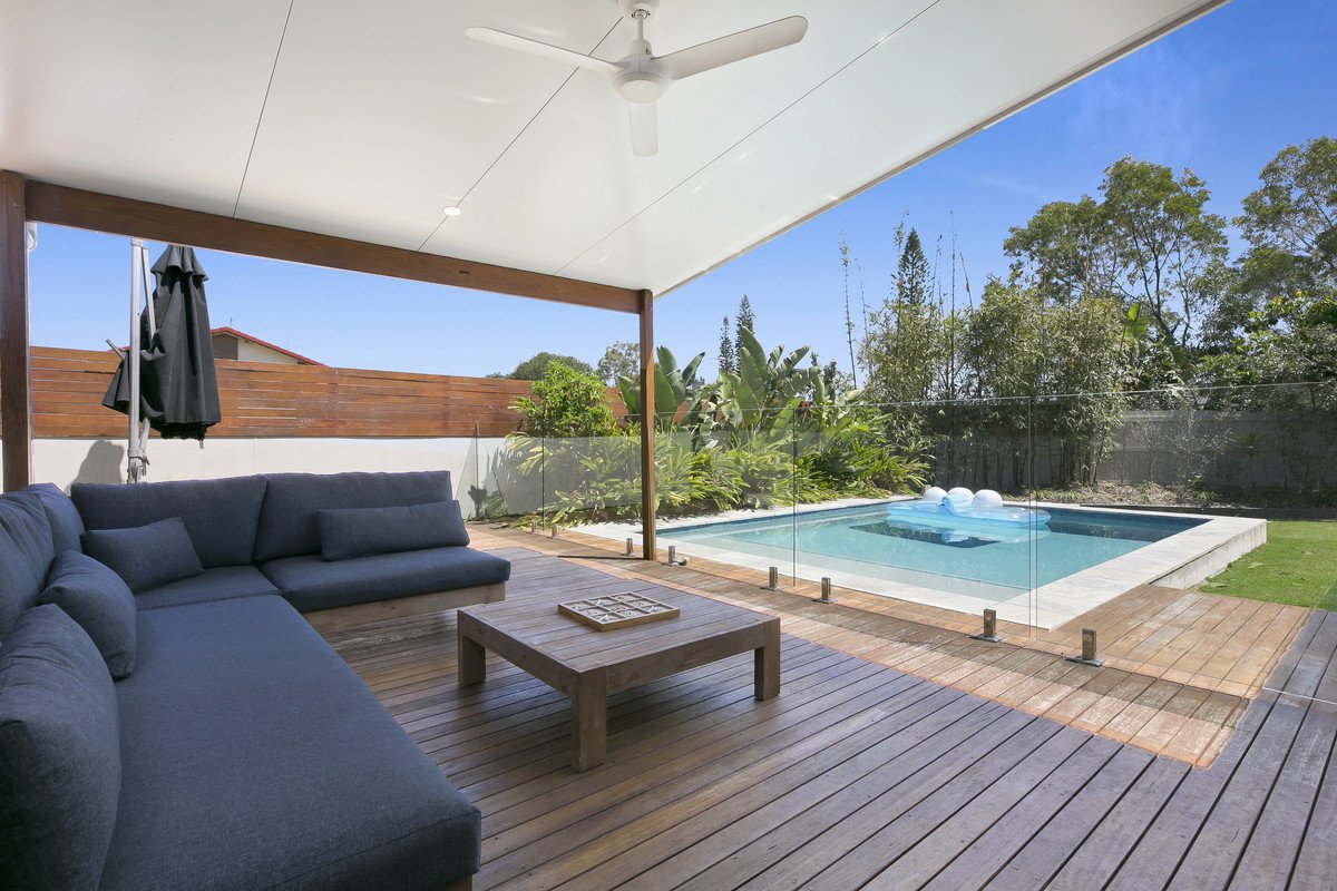 2 Whipbird Court Burleigh Waters 7