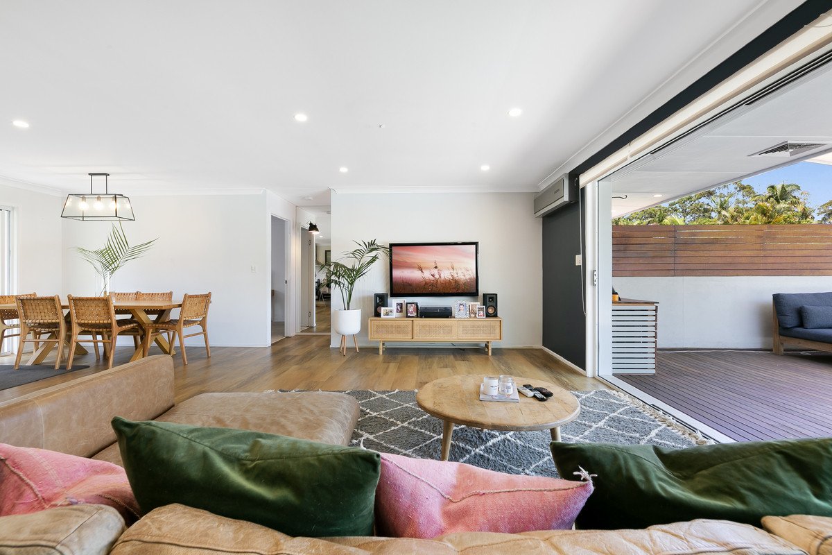 2 Whipbird Court Burleigh Waters 9