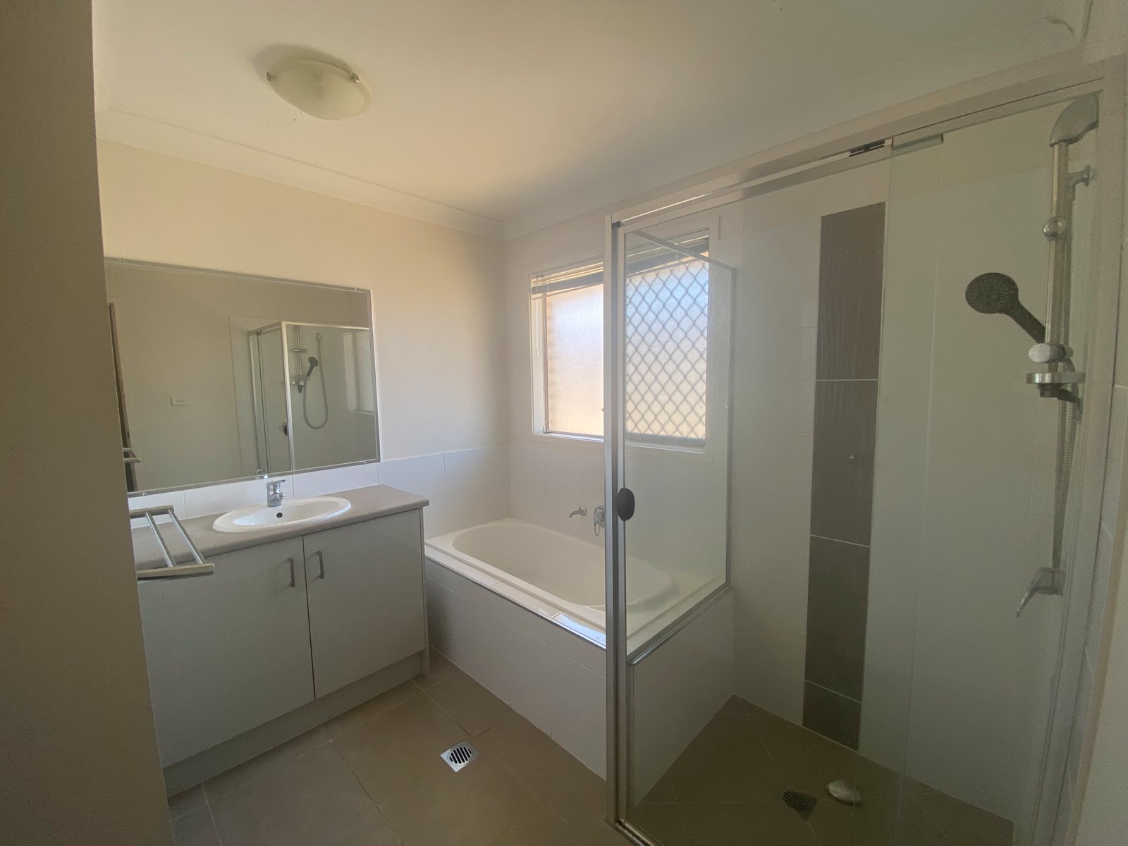 2 Wickham Street TAMWORTH 9