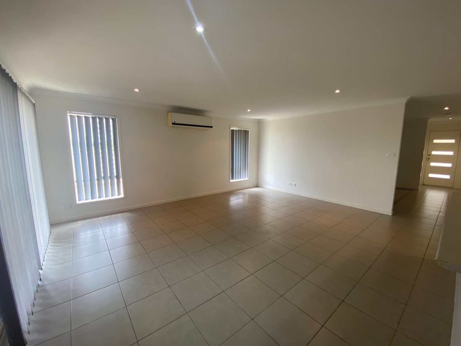 2 Wickham Street TAMWORTH 11
