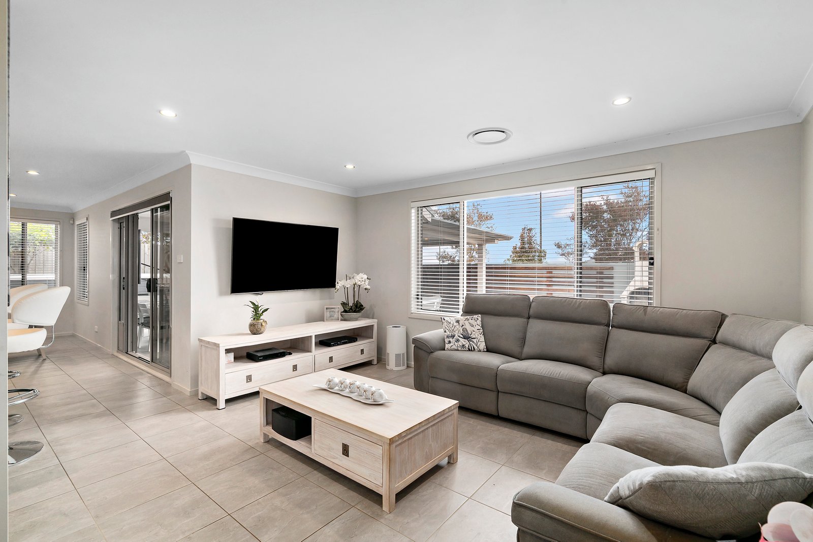 2 Wicklow Road CHISHOLM 9