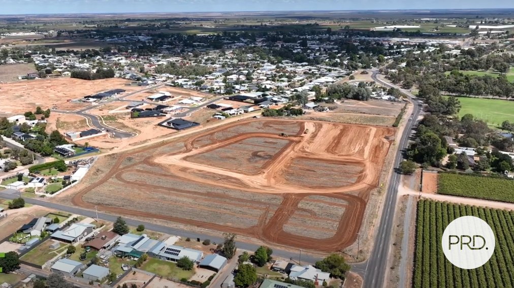 2 Wildflower Court RED CLIFFS 5