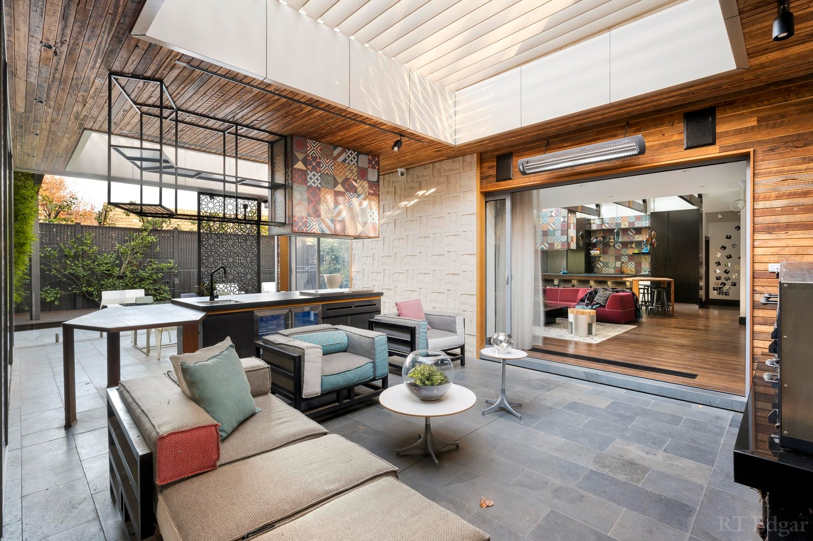 Real Estate and Property in 2 Wilks Avenue, Malvern, VIC