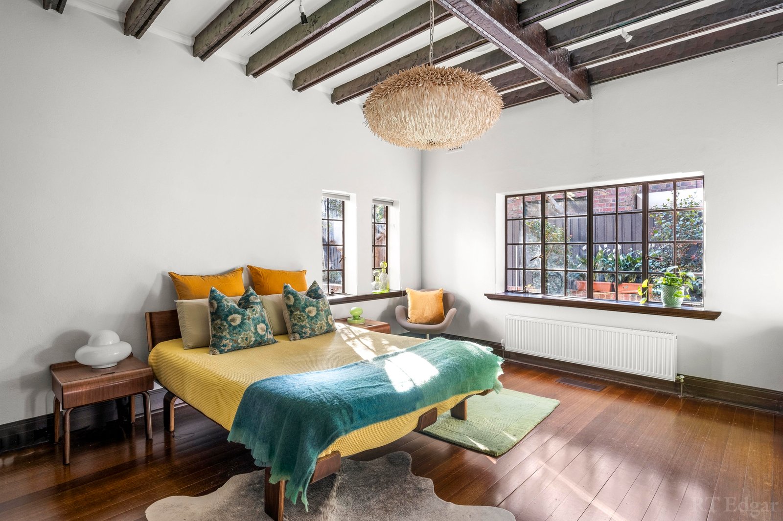 Real Estate and Property in 2 Wilks Avenue, Malvern, VIC