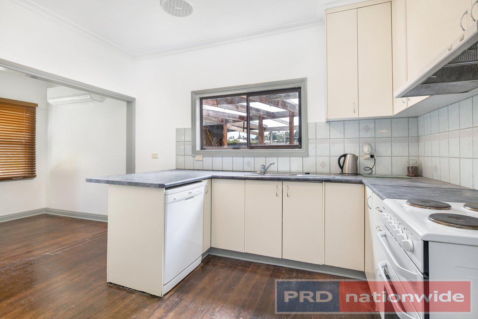 2 Williams Street CRESWICK 2
