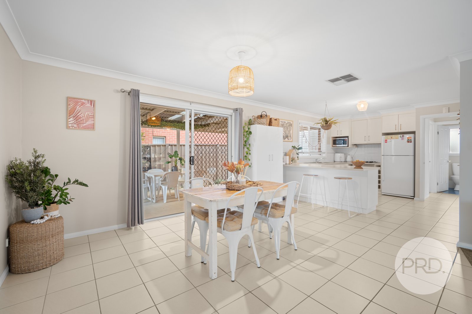 2 Wilton Street BOURKELANDS 11