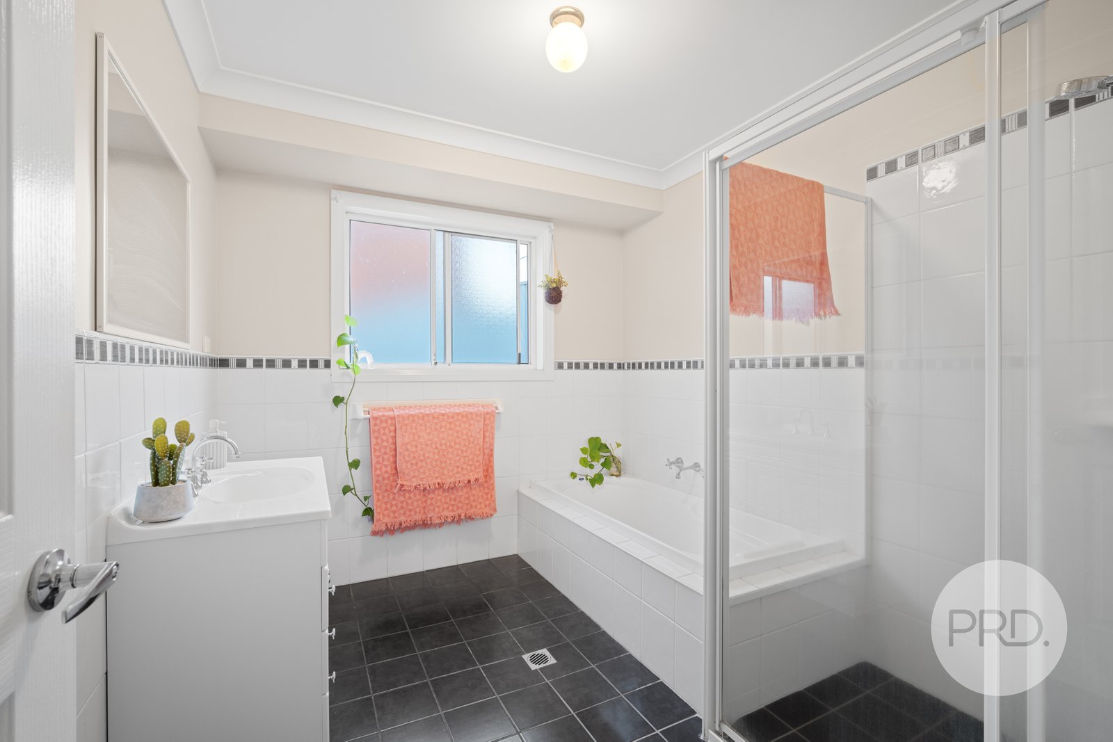 2 Wilton Street BOURKELANDS 12