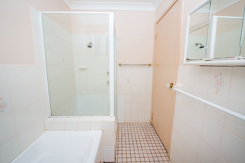 2 Windward Close CORLETTE 9