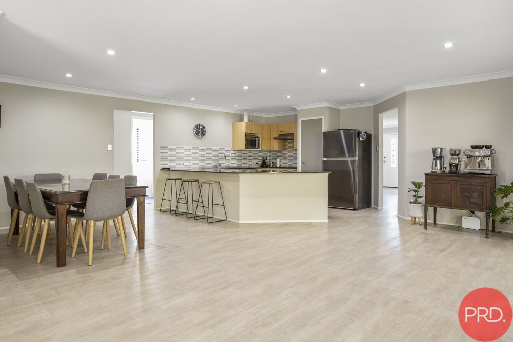 2 Woodlands Drive THORNTON 7