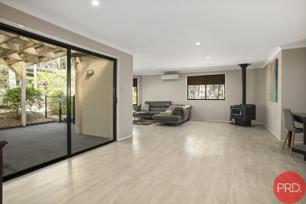 2 Woodlands Drive THORNTON 8