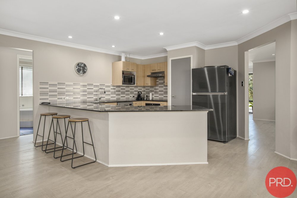 2 Woodlands Drive THORNTON 9