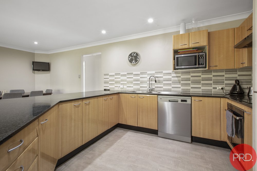 2 Woodlands Drive THORNTON 10