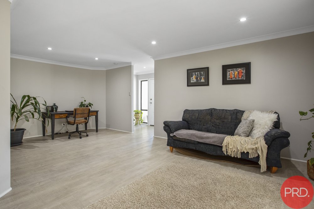 2 Woodlands Drive THORNTON 12