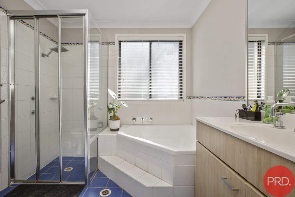 2 Woodlands Drive THORNTON 19