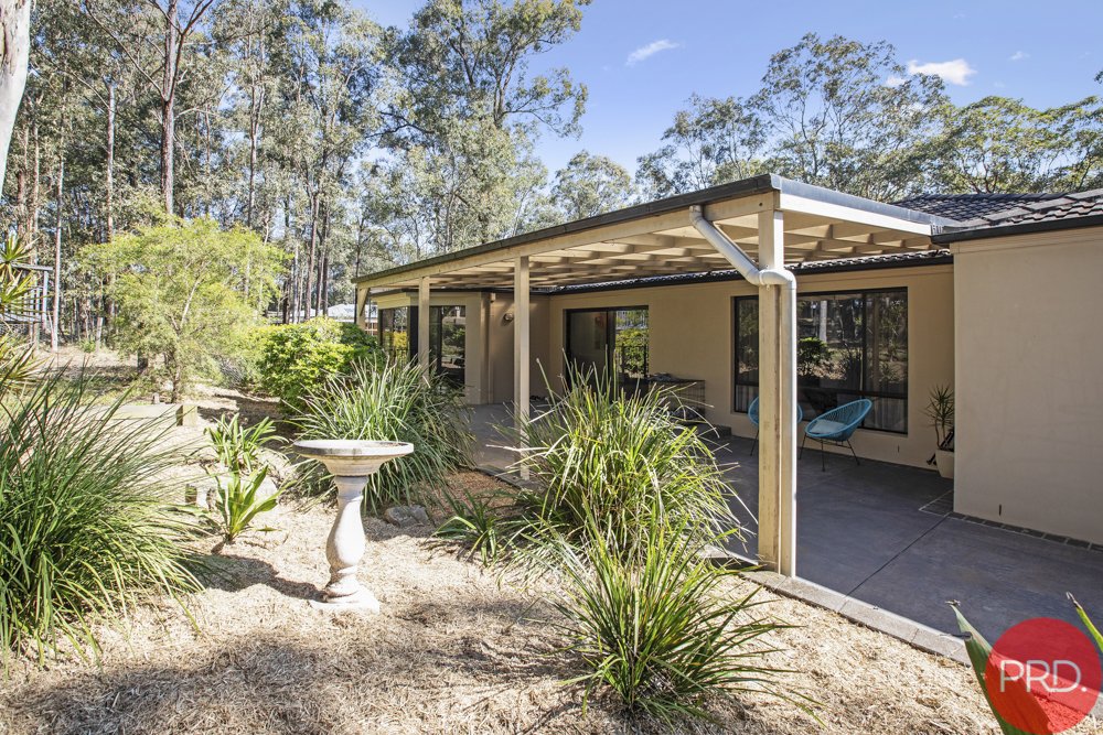 2 Woodlands Drive THORNTON 27