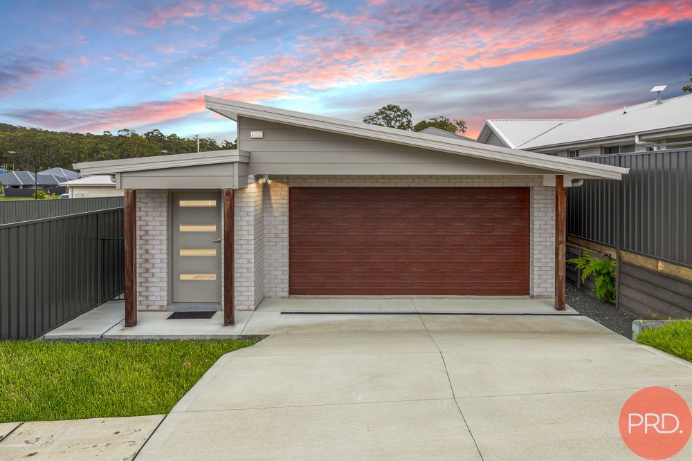 2 Woodoak Road KARUAH 2