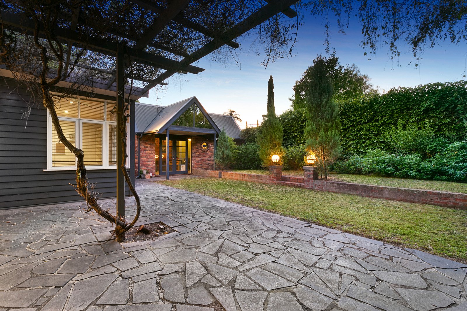 Real Estate and Property in 2 Xavier Avenue, Hawthorn, VIC