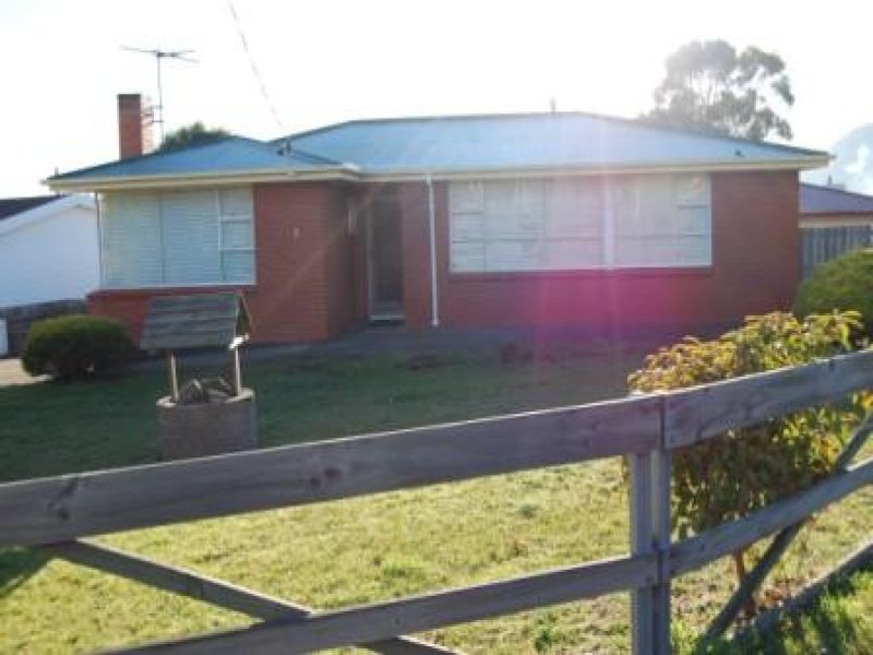 2 Yaralla Place BERRIEDALE 1