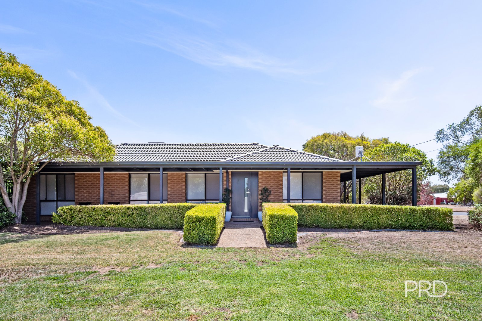 2 Yarragundry Street URANQUINTY 1