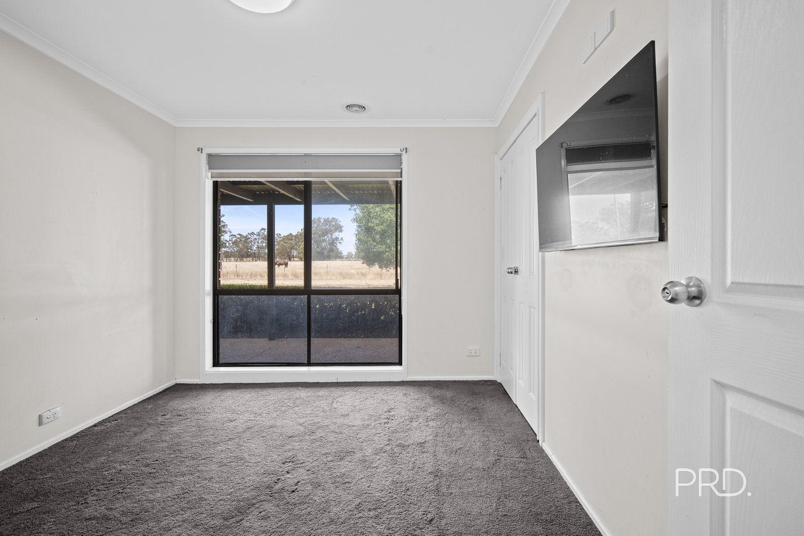 2 Yarragundry Street URANQUINTY 9
