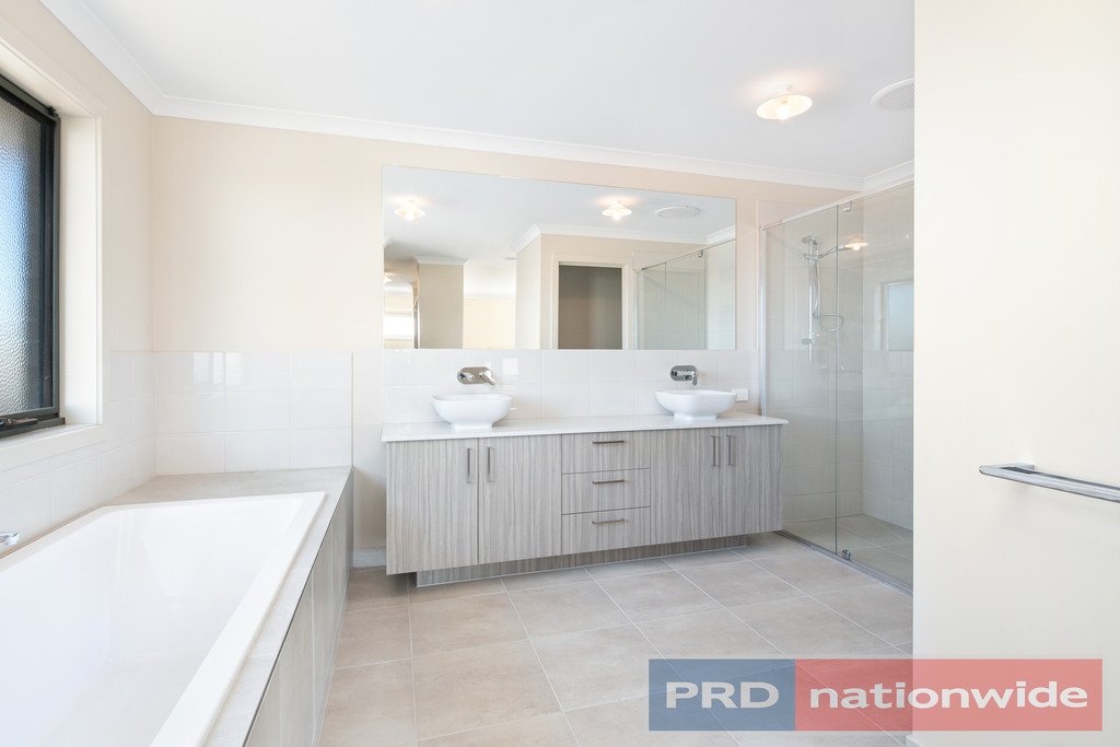 2 Yates Street Lucas 7