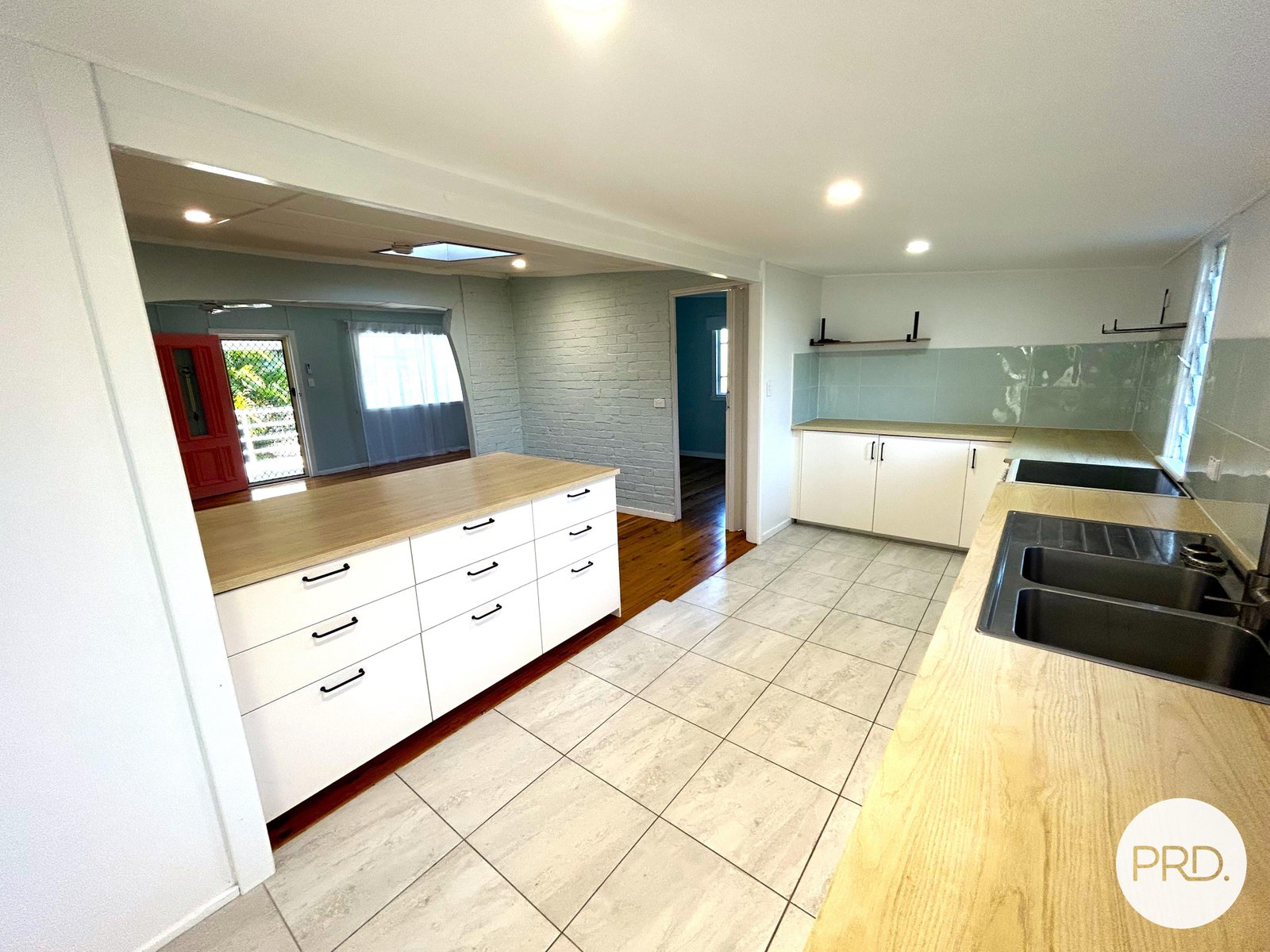 2 Zephyr Street TANNUM SANDS 15