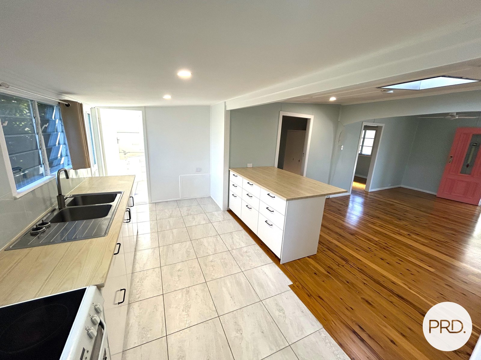 2 Zephyr Street TANNUM SANDS 16