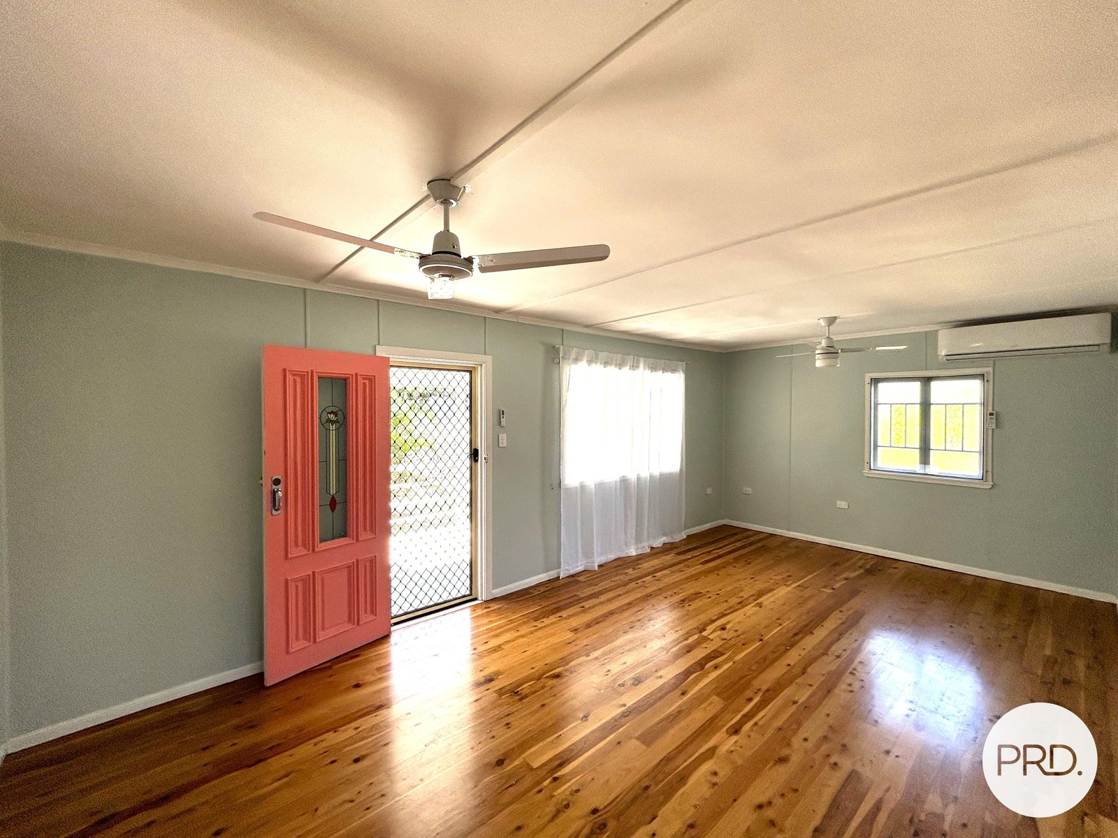2 Zephyr Street TANNUM SANDS 8