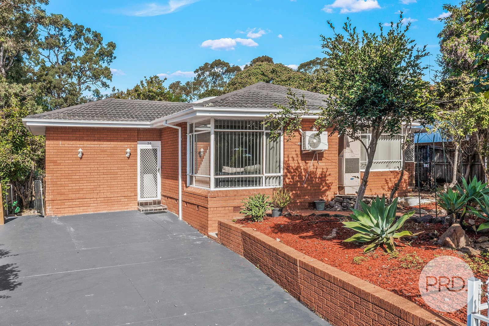 20 & 20A Raymond Ave CAMPBELLTOWN 2