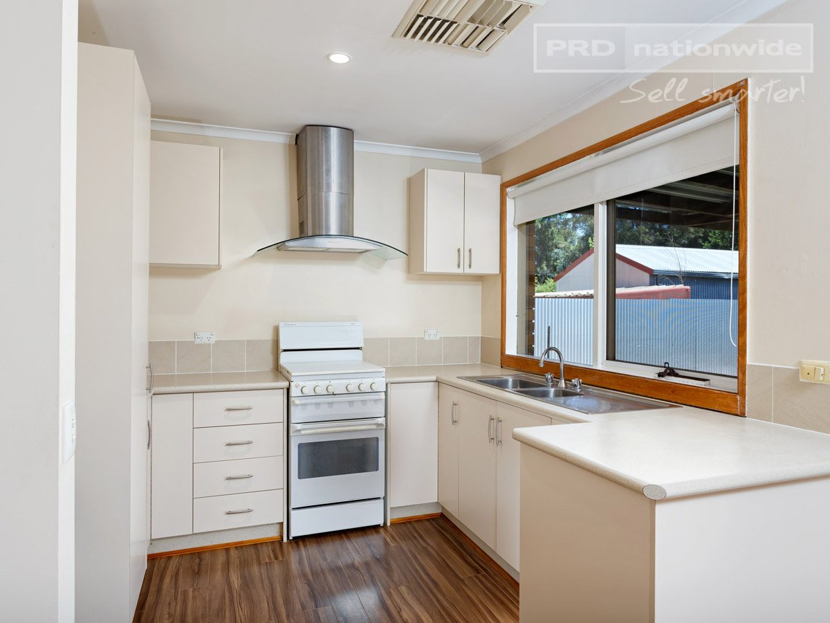 20 Adjin Street MOUNT AUSTIN 2