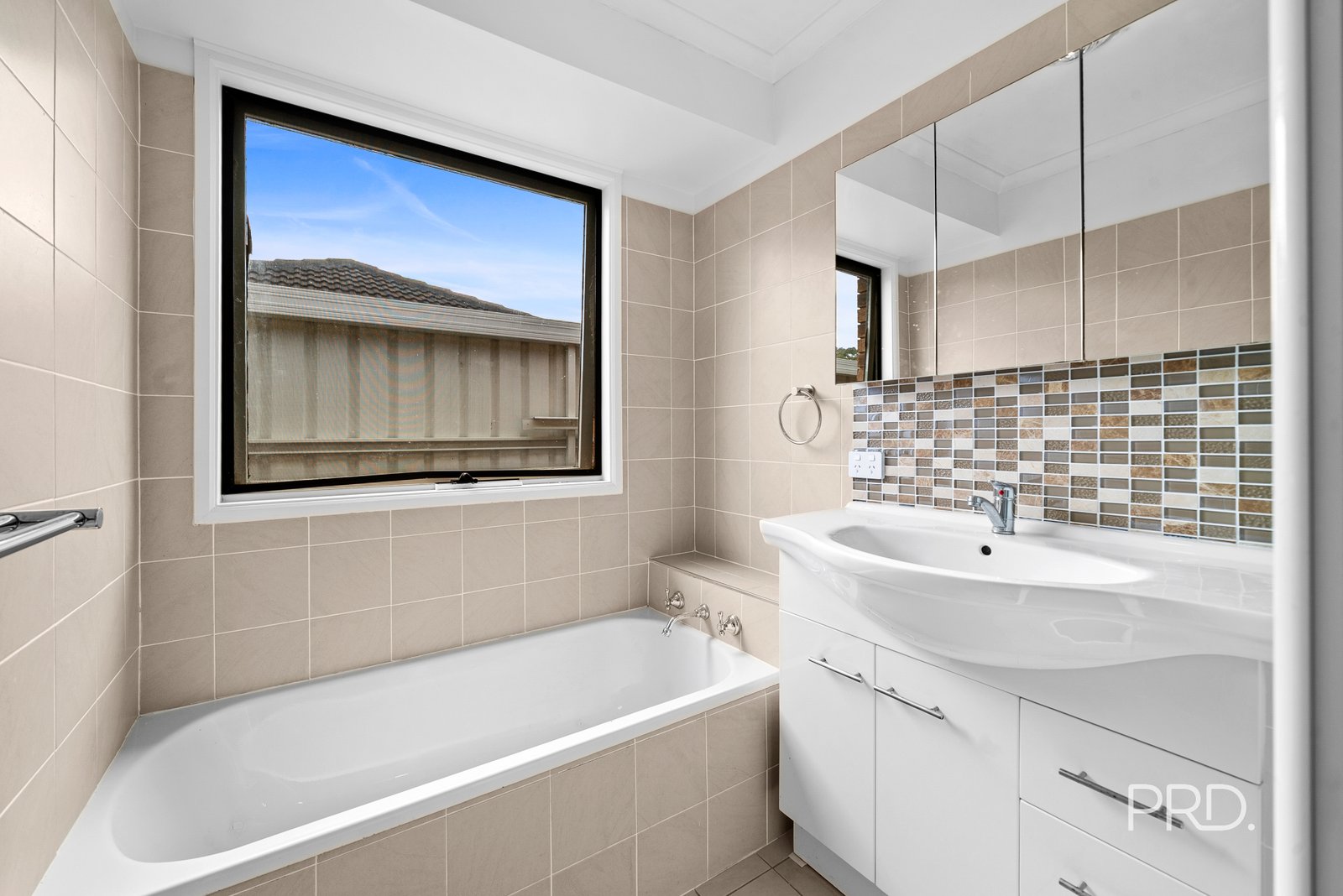 20 Adjin Street MOUNT AUSTIN 7