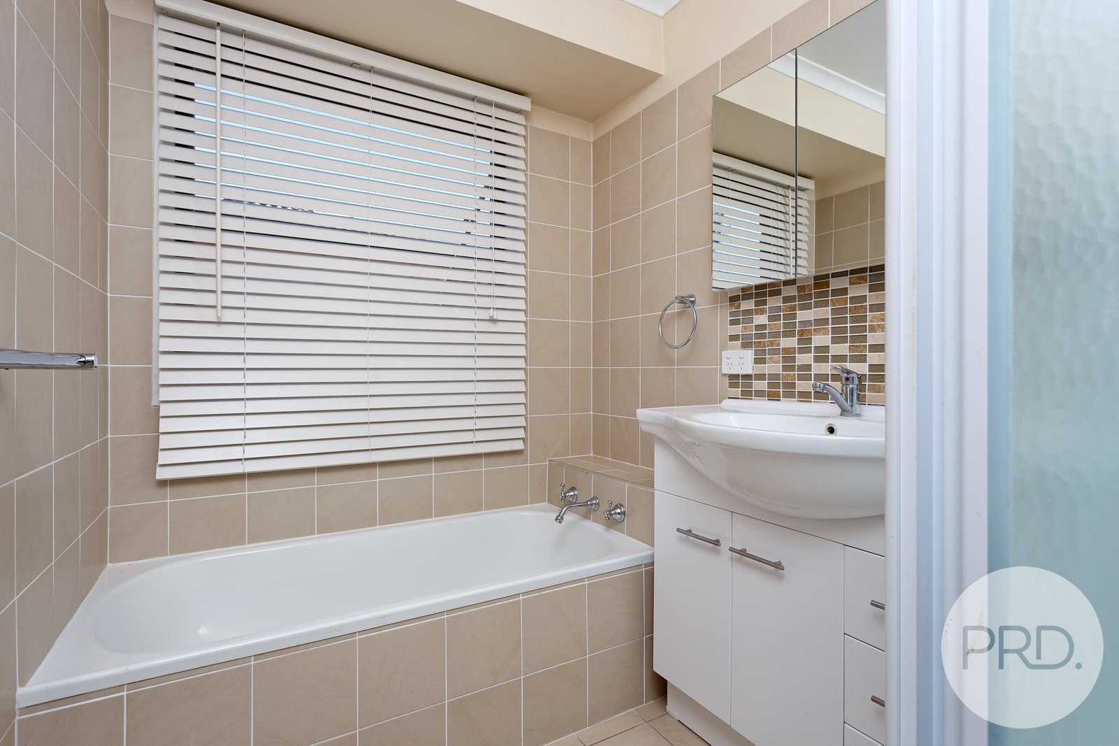 20 Adjin Street MOUNT AUSTIN 9