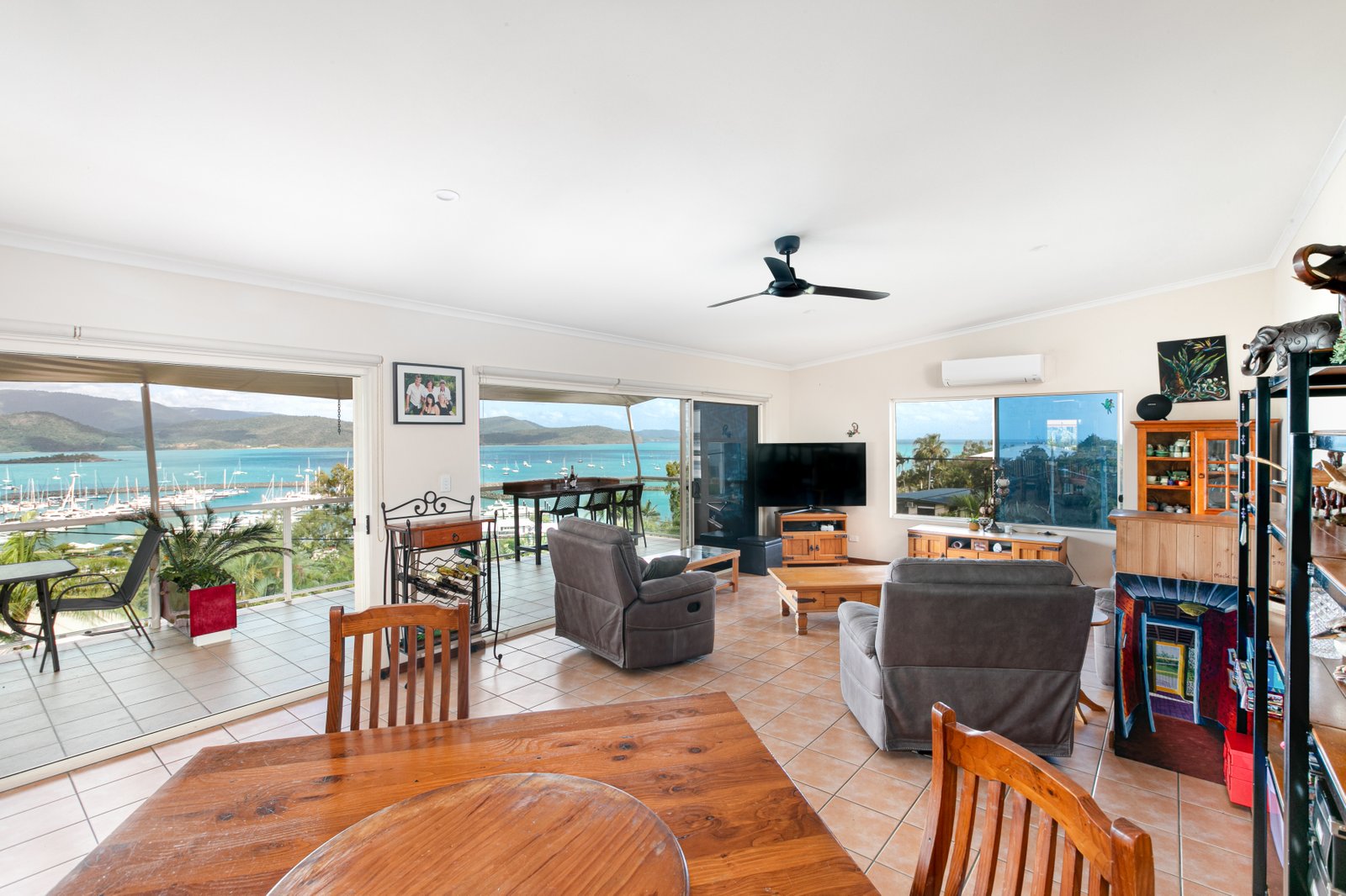 20 Airlie Crescent AIRLIE BEACH 17