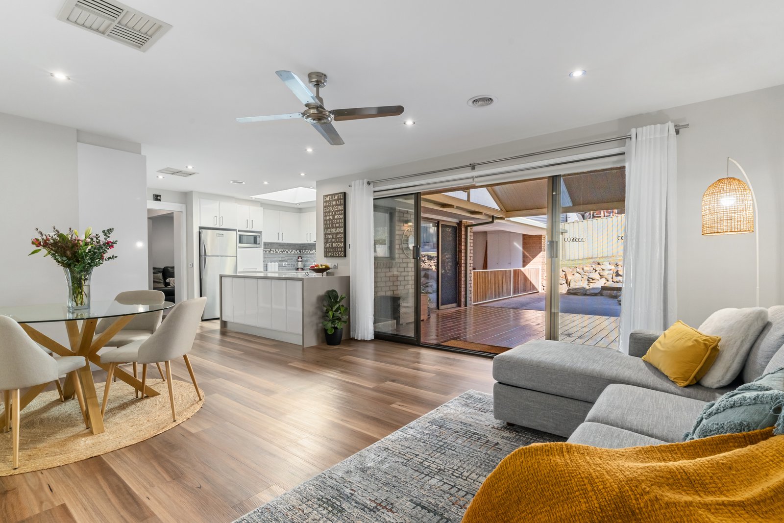 20 Akoonah Drive GOLDEN SQUARE 7