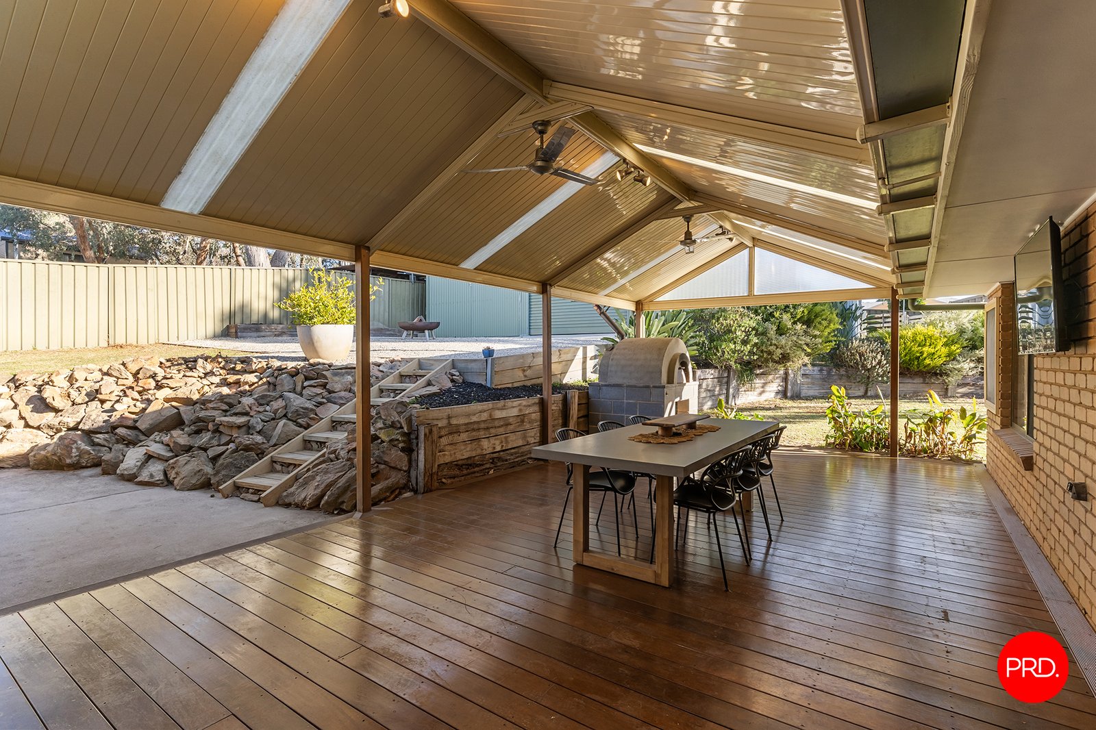 20 Akoonah Drive GOLDEN SQUARE 17