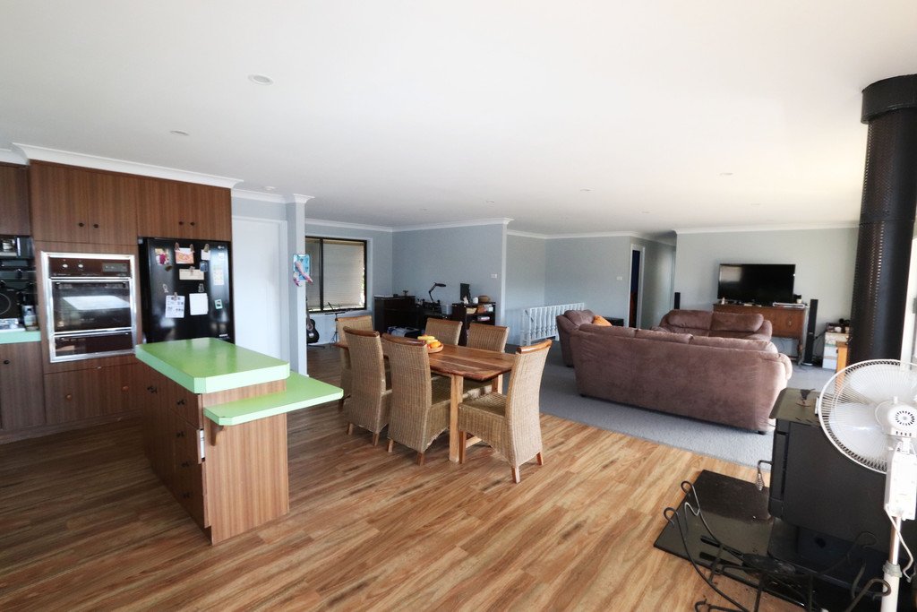 20 Albury Close TUMBARUMBA 2