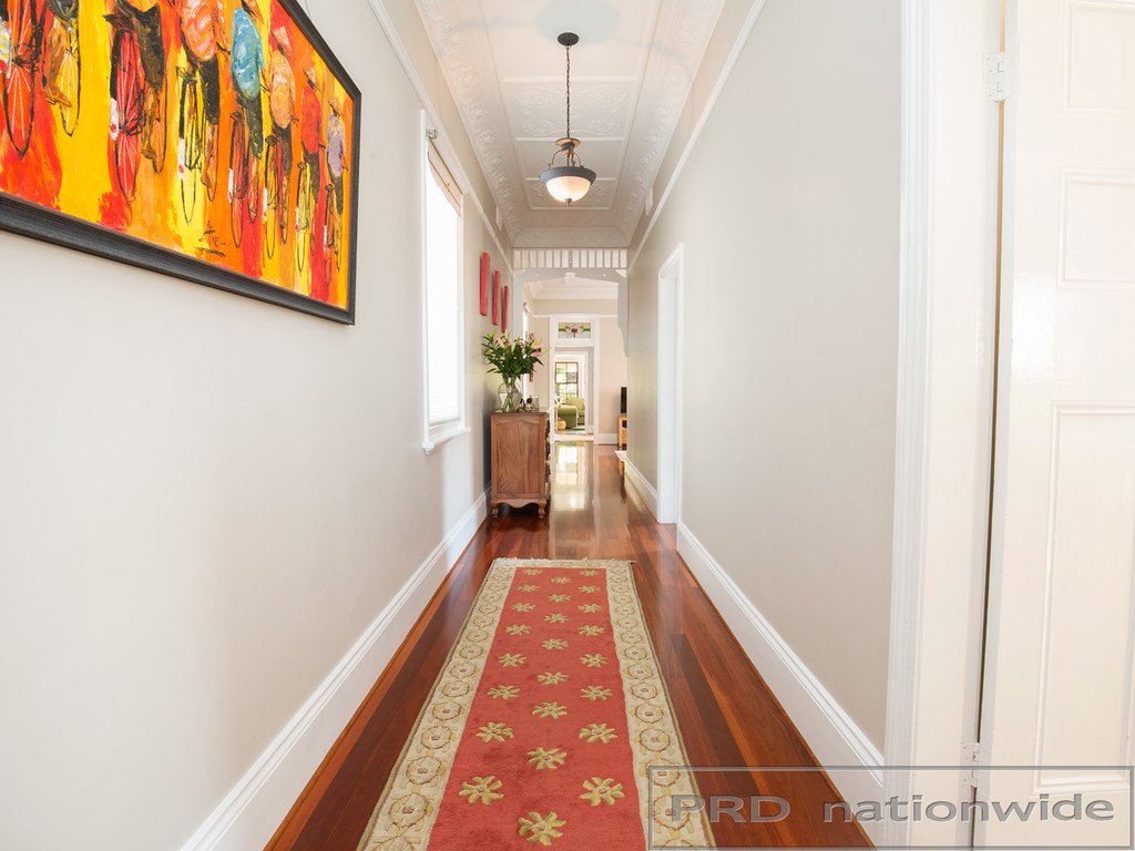 20 Allan Street LORN 6