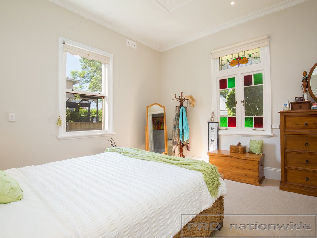 20 Allan Street LORN 8