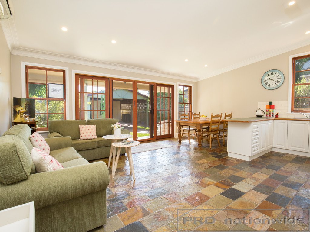 20 Allan Street LORN 12