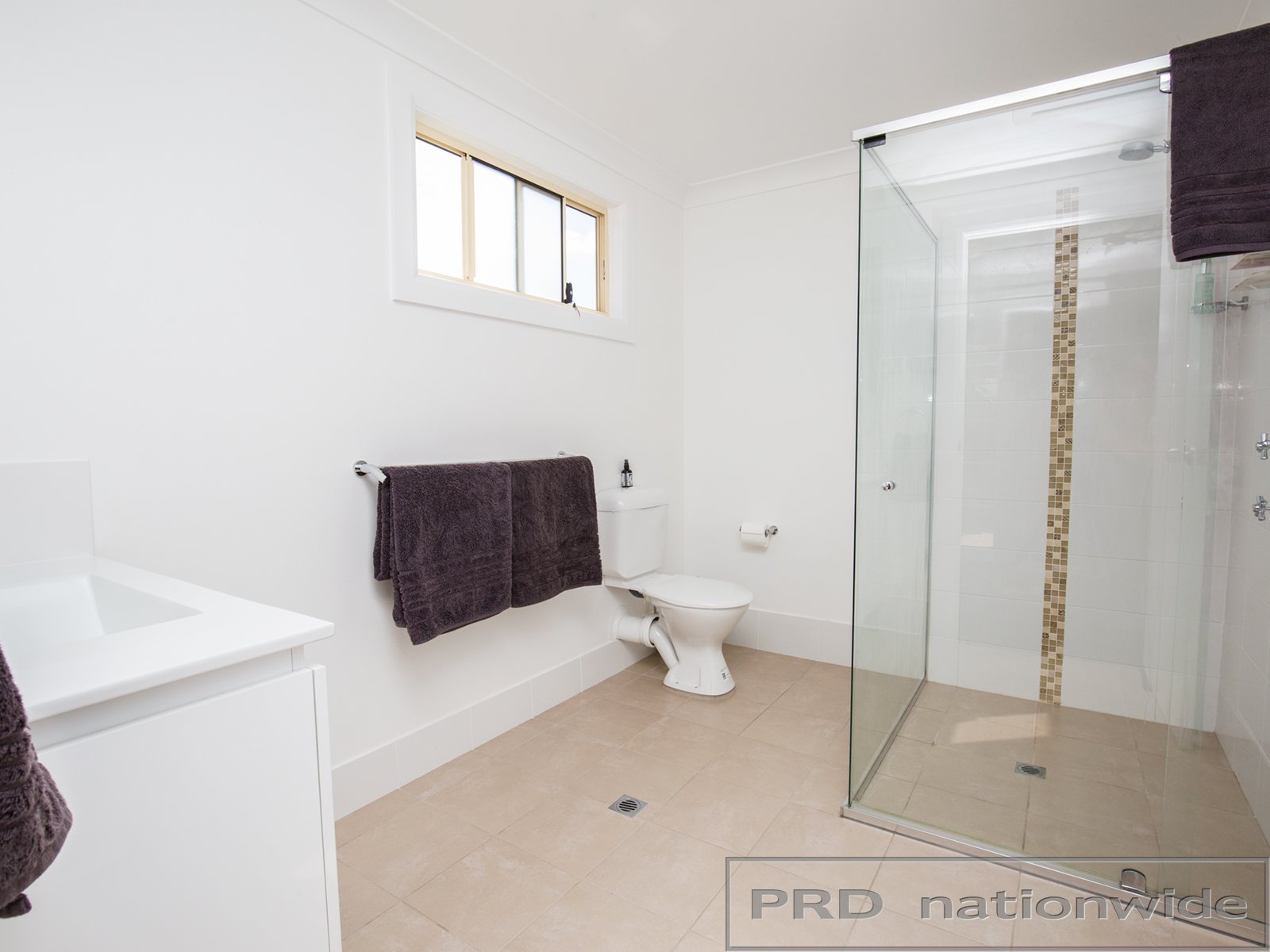 20 Allan Street LORN 15