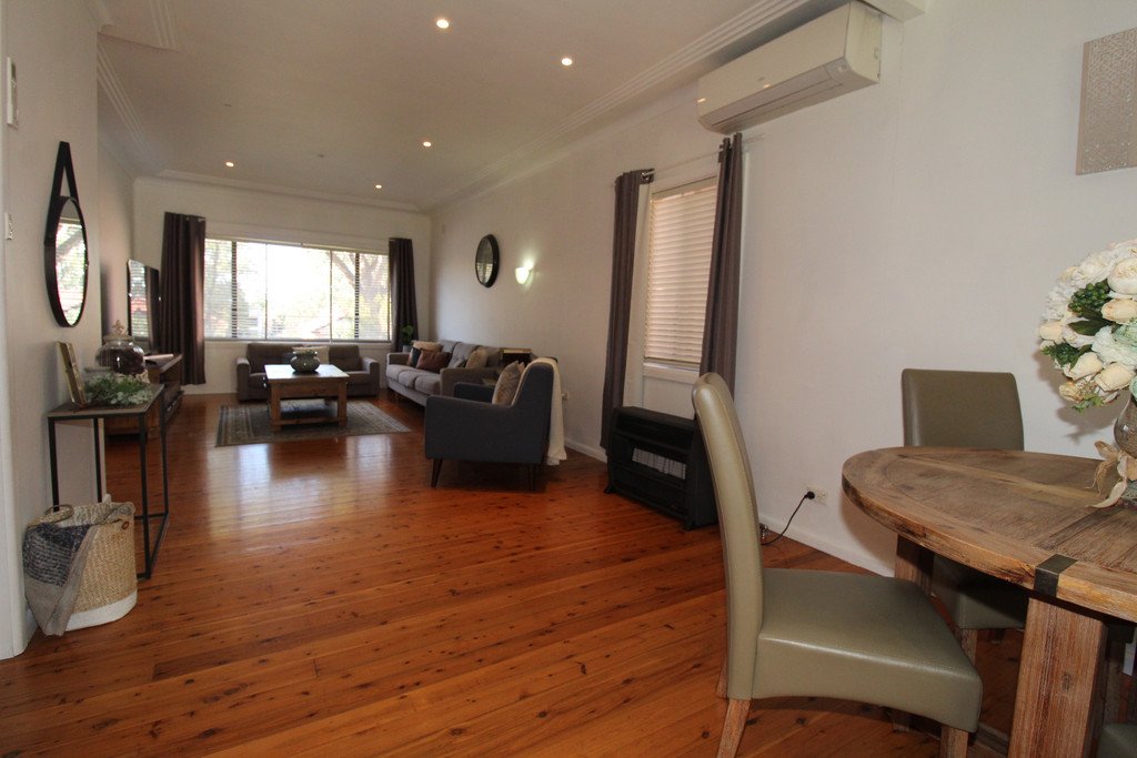 20 Alpha Avenue ROSELANDS 4