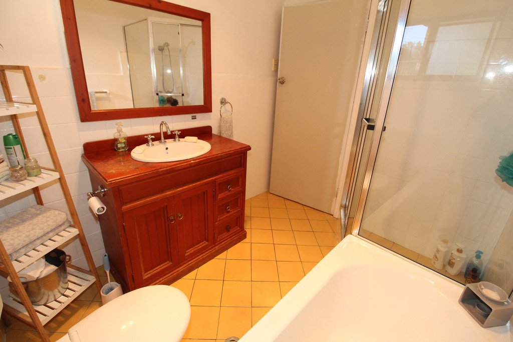 20 Alpha Avenue ROSELANDS 10