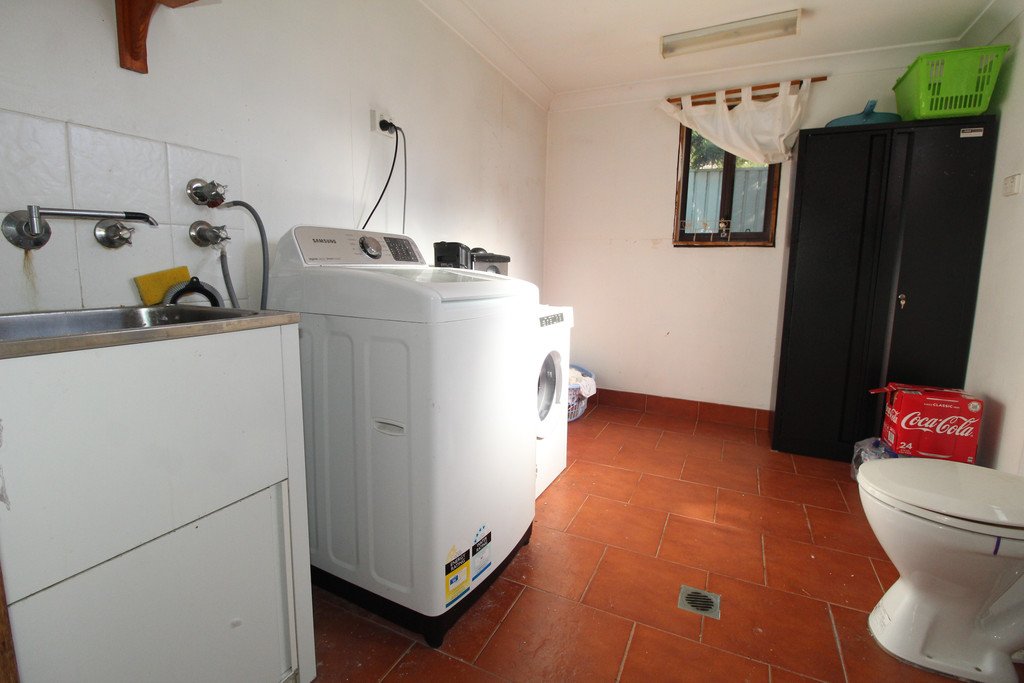 20 Alpha Avenue ROSELANDS 12