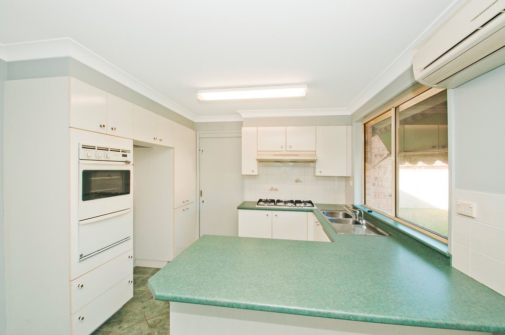 20 Amanda Place HORSLEY 9