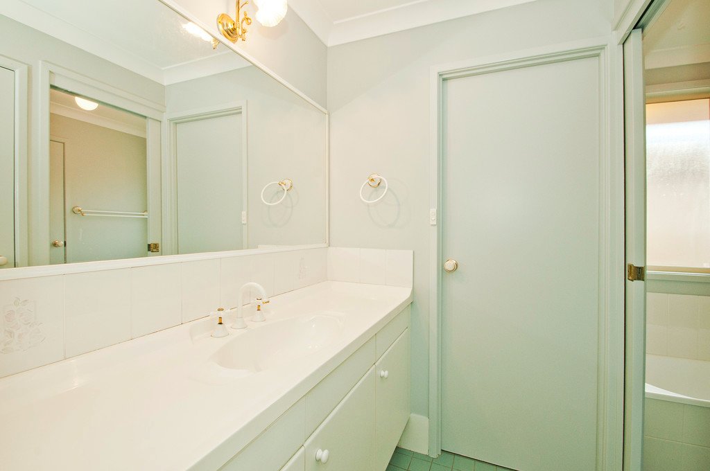 20 Amanda Place HORSLEY 7