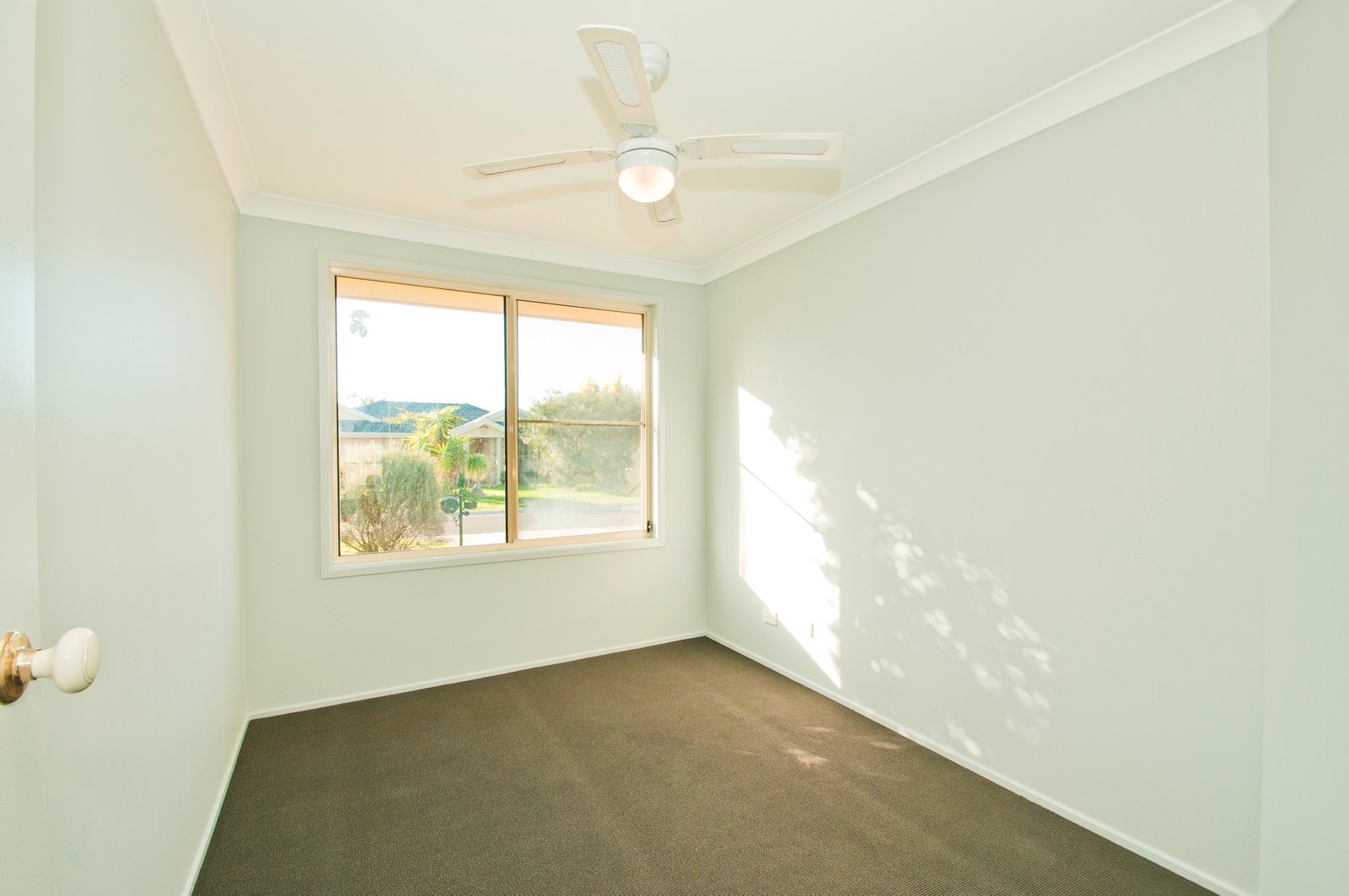20 Amanda Place HORSLEY 4