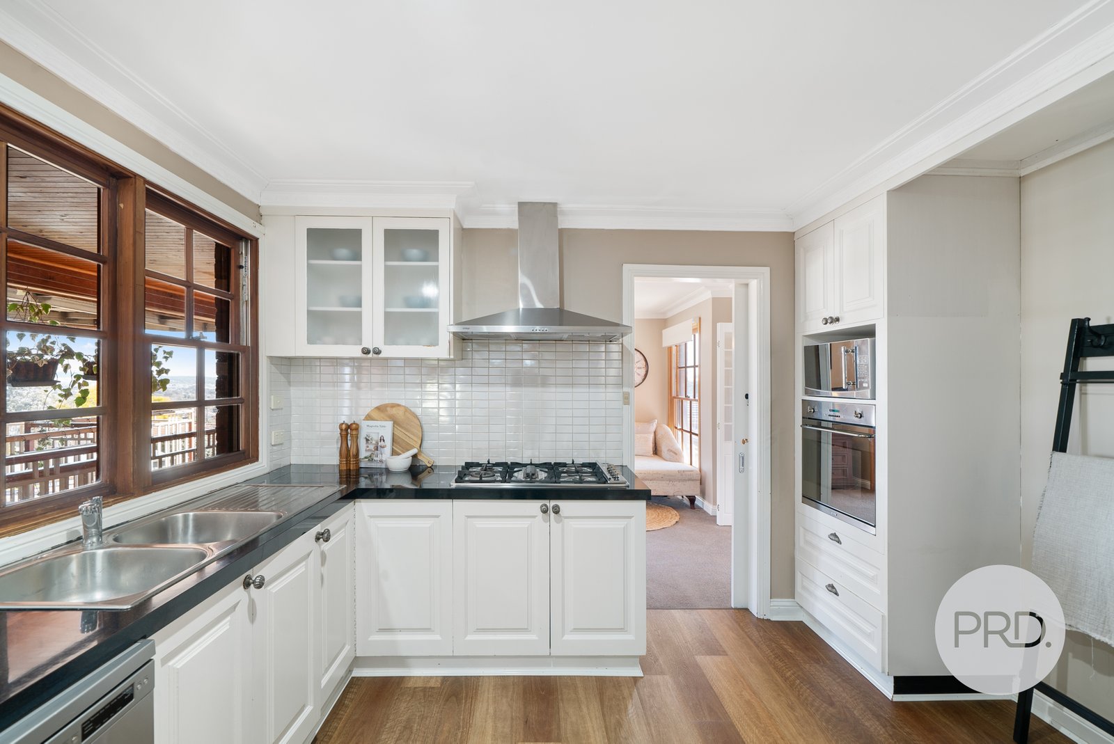 20 Amsterdam Crescent TOLLAND 4