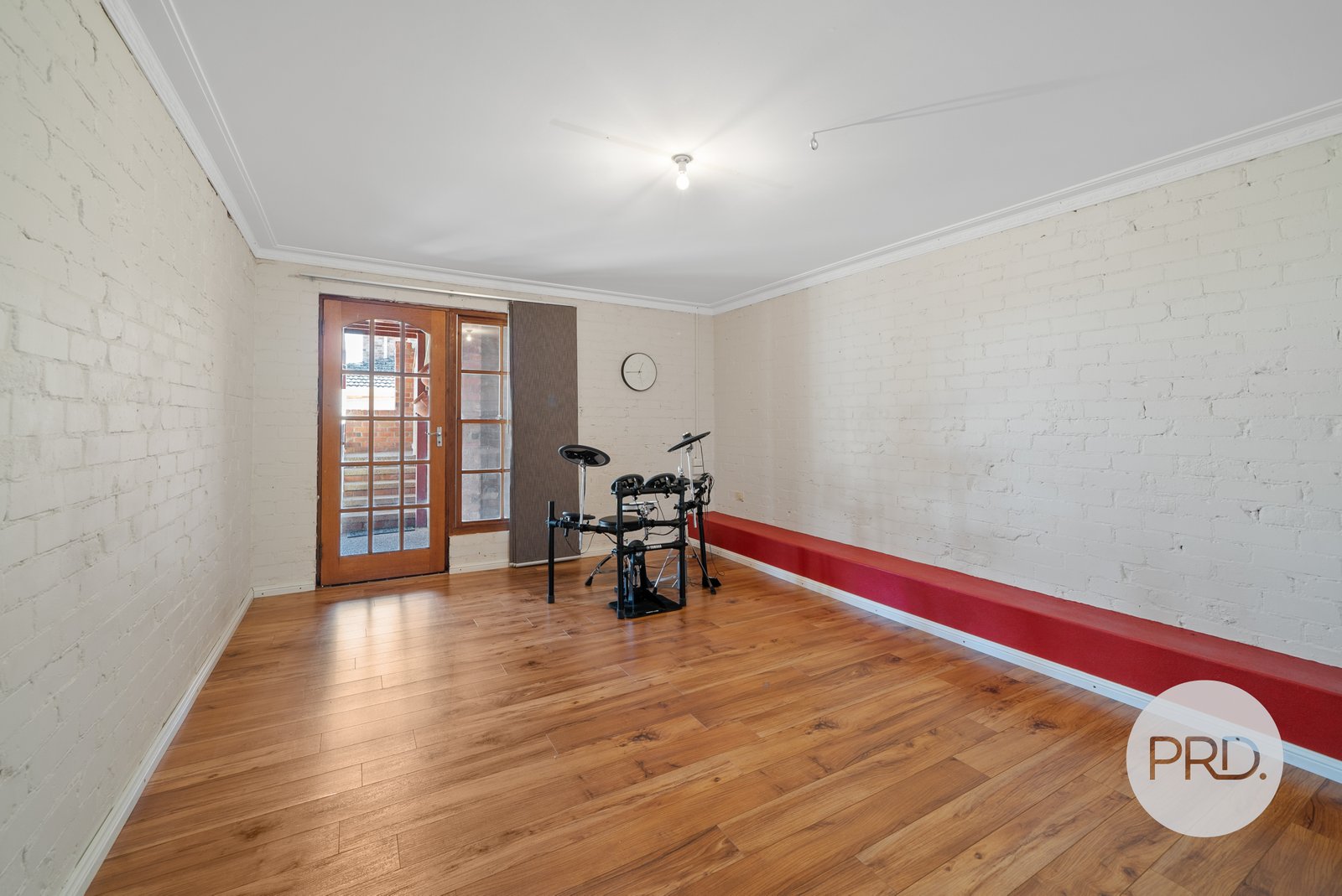 20 Amsterdam Crescent TOLLAND 16