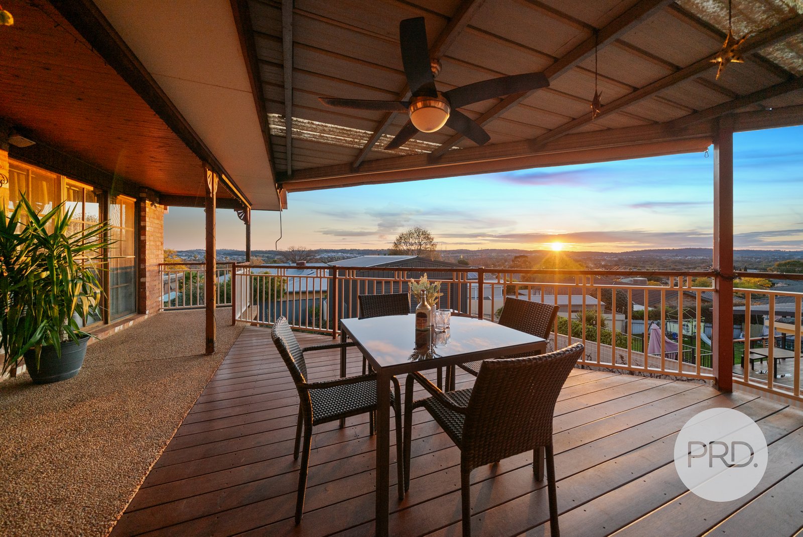 20 Amsterdam Crescent TOLLAND 17